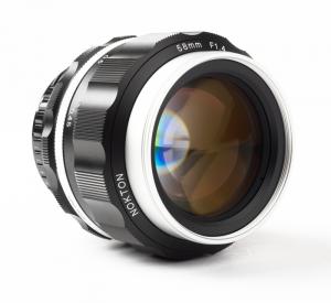 Voigtlander 58mm f/1.4 SLIIS AIS -  Chrome