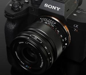 Voigtlander FE 28mm f/2 APO USED