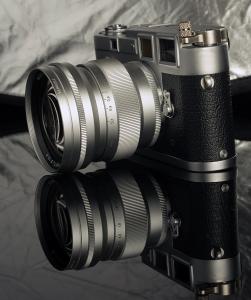 Voigtlander 75mm f1.5 Nokton Aspherical Silver Leica M