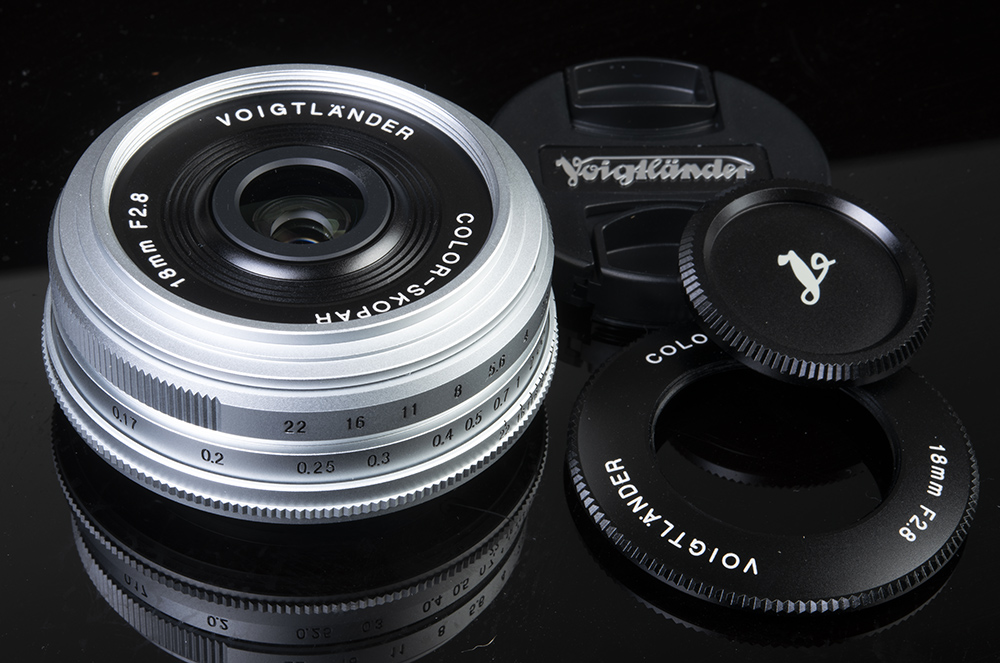 Voigtlander Fuji X 18mm F2.8 Color-Skopar Silver for Fuji X cameras